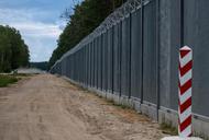Mur w okolicach miejscowości Opaka Duża, sierpień 2022 r.