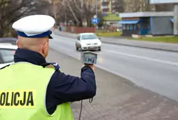 Obalamy internetowe mity o pracy policji