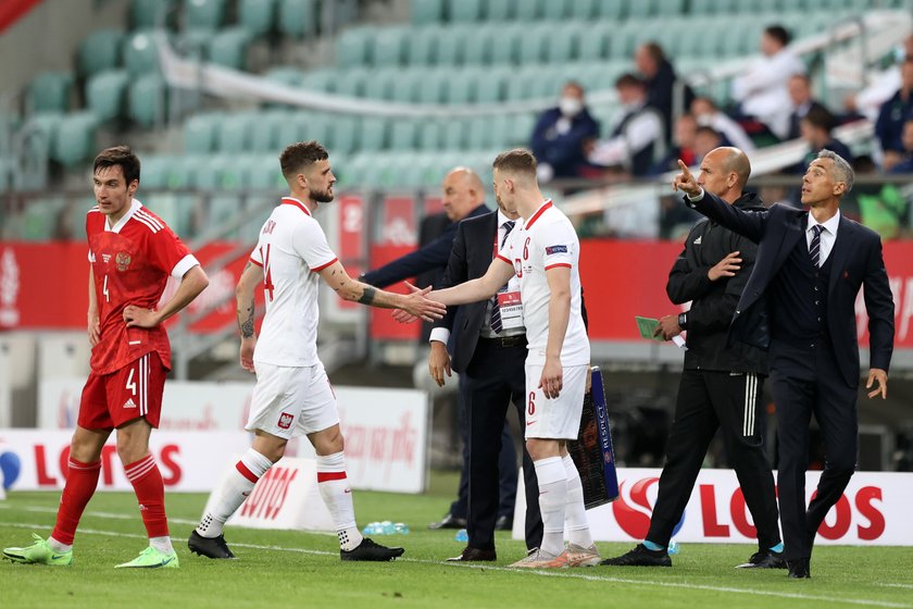 Paulo Sousa (51 l.) do perfekcji opanował sztukę reagowania na boiskowe sytuacje.