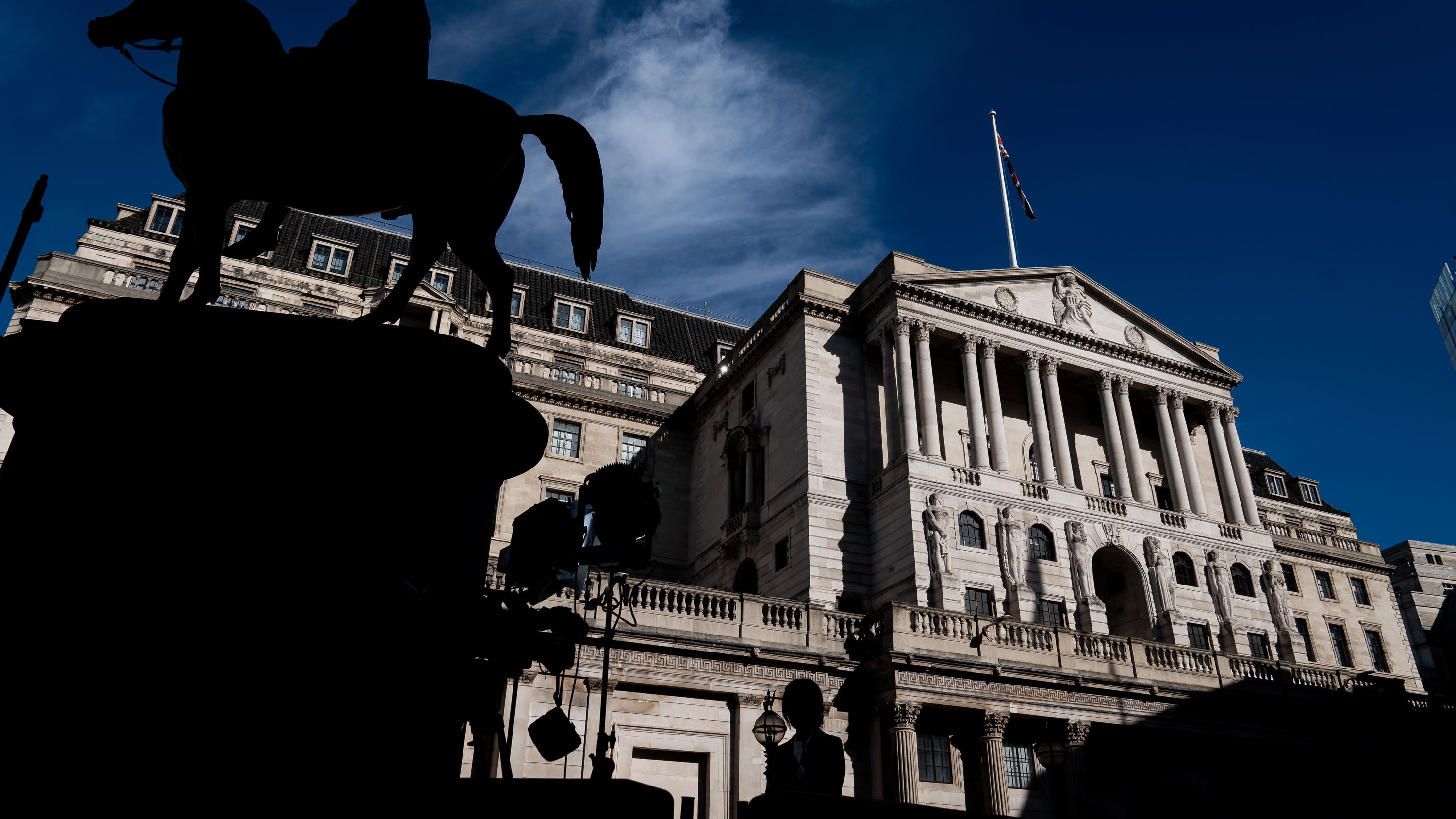 Bank of England to hold 4% rate despite major banks predicting cuts
