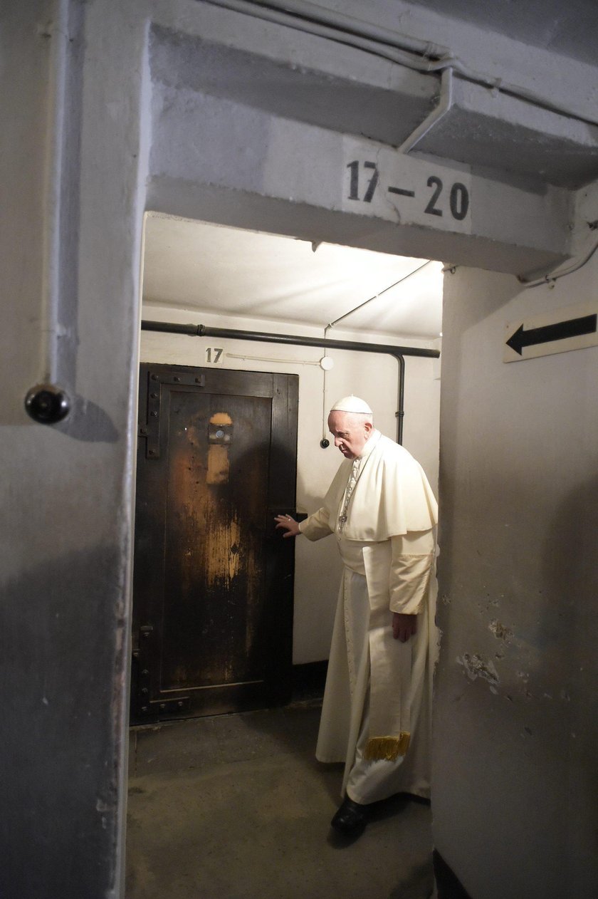 Papież Franciszek w obozie Auschwitz-Birkenau