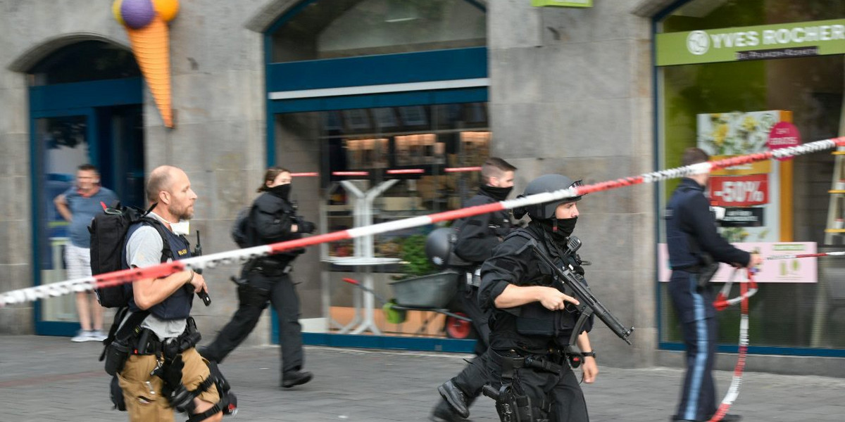 Atak nożownika w Niemczech. Są zabici i ranni.