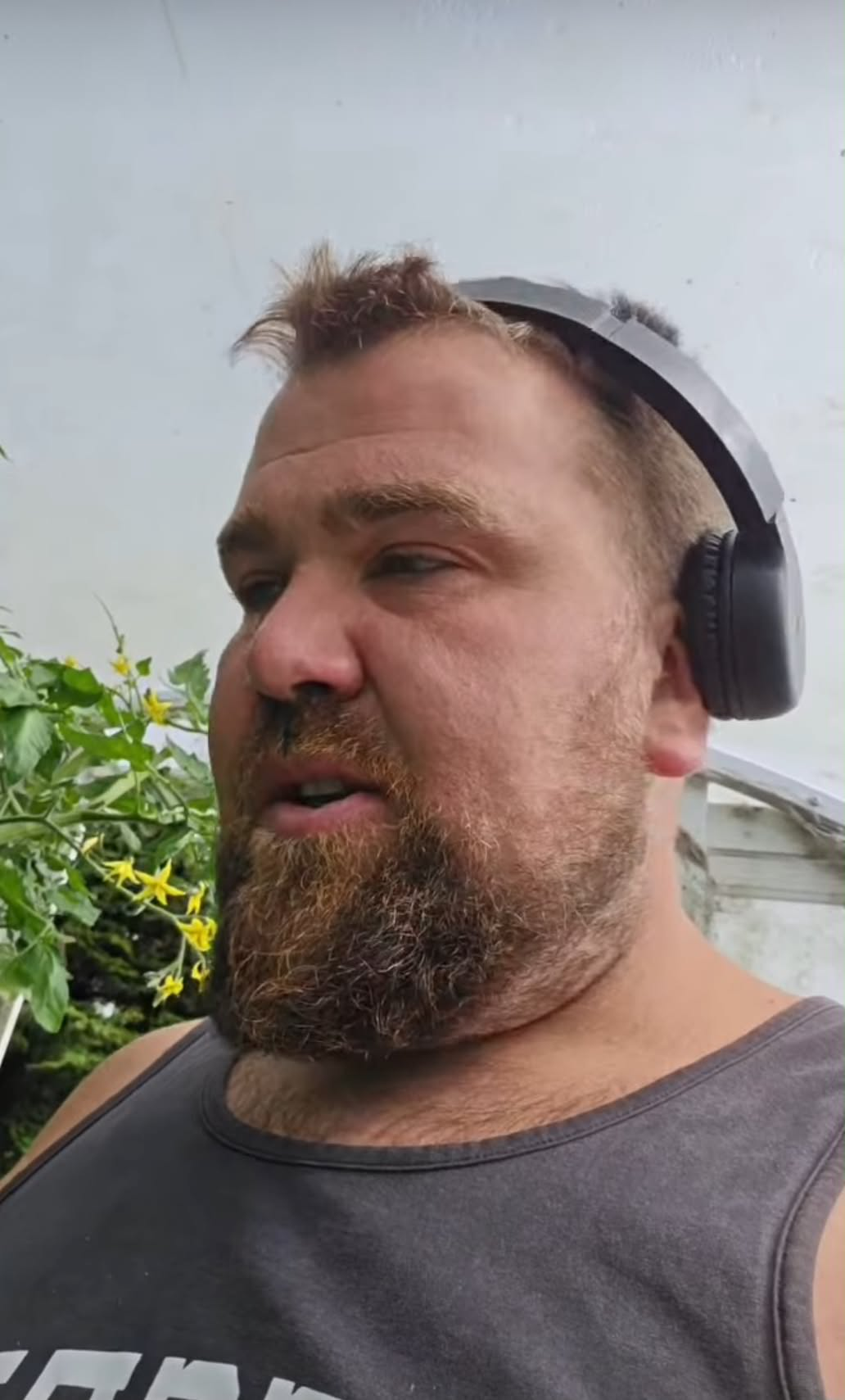 Influencer Joel Yukich náhle zomrel. 