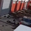 Obrušavanje krova zgrade u Smederevu nakon nevremena