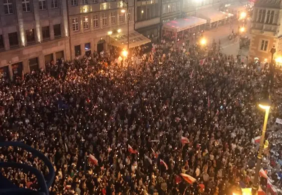 Tysiące ludzi wyszły na ulice. "Nie oddamy tych cholernych sądów"