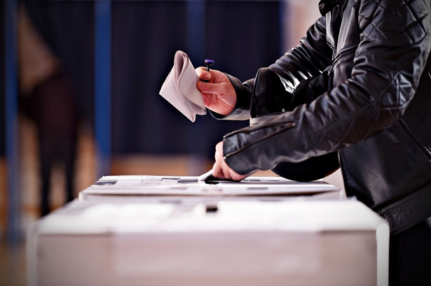 Komitety wyborcze mają prawo prowadzenia agitacji wyborczej w formie audycji wyborczych.