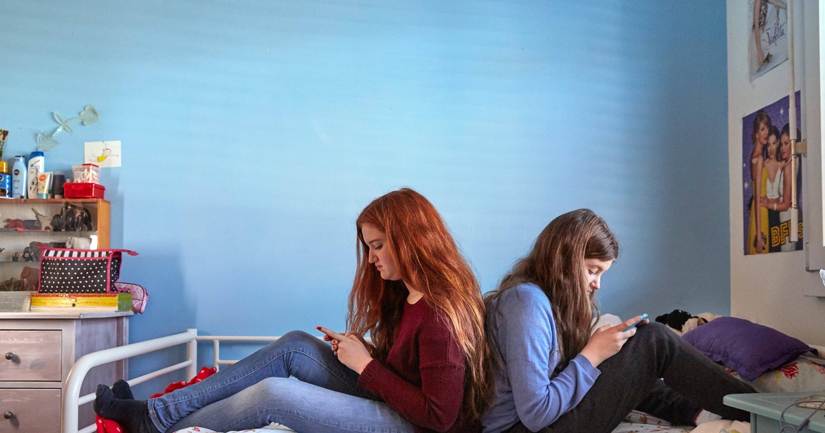 Nie chodzili na "nocowanki", nie byli na obozie. Teraz rodzice mają problem