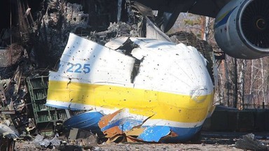 Nowe zdjęcia spalonego i zniszczonego Antonowa An-225. Właściciel organizuje zbiórkę