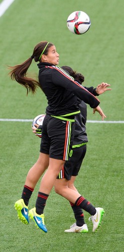 Kto powiedział, że piłkarki nie mogą być ładne?