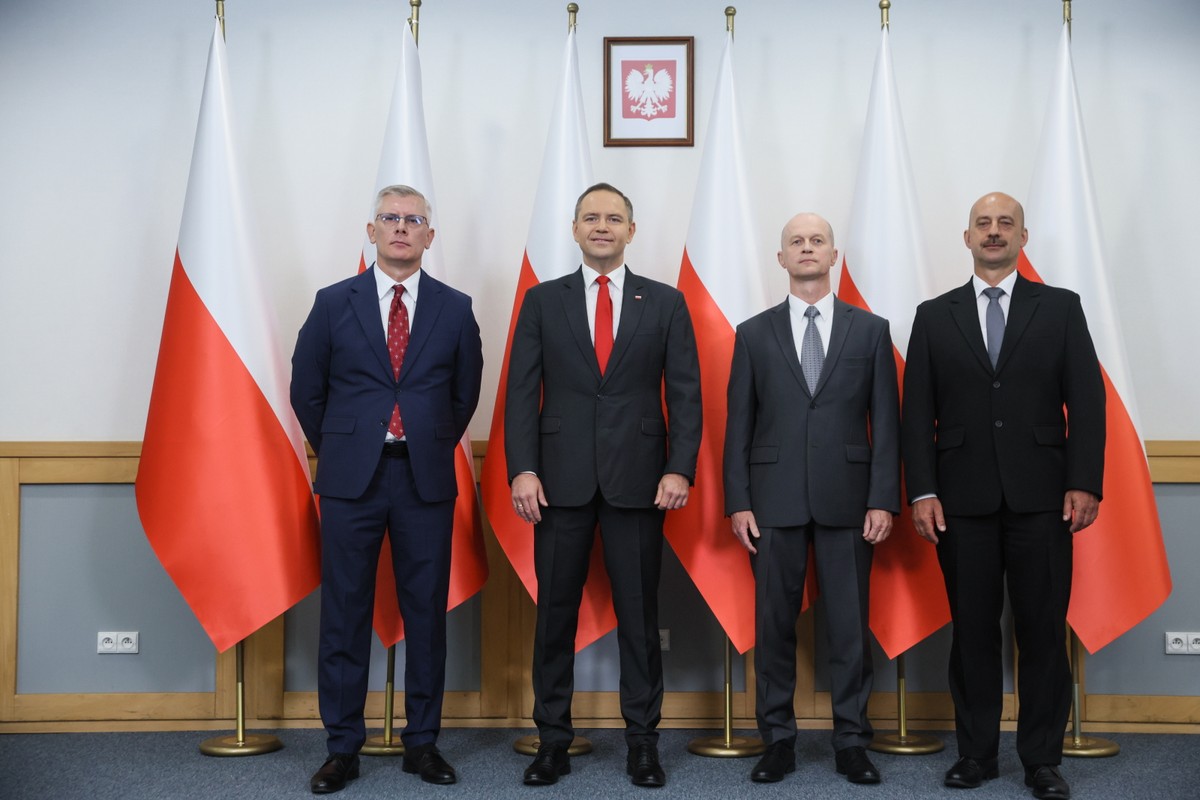 Karol Nawrocki wybrał szefa BBN i postuluje zmiany dotyczące m.in. nominacji generalskich