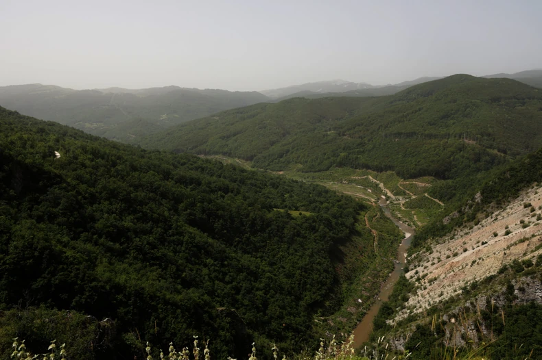 gornji-tok-neretve-kod-mjesta-Ulog-prije-HE-Ulog-01-foto-s-pasalic-scaled