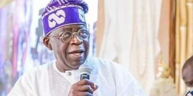 APC National Leader, Asiwaju Bola Tinubu. [Twitter/@DeeOneAyekooto]