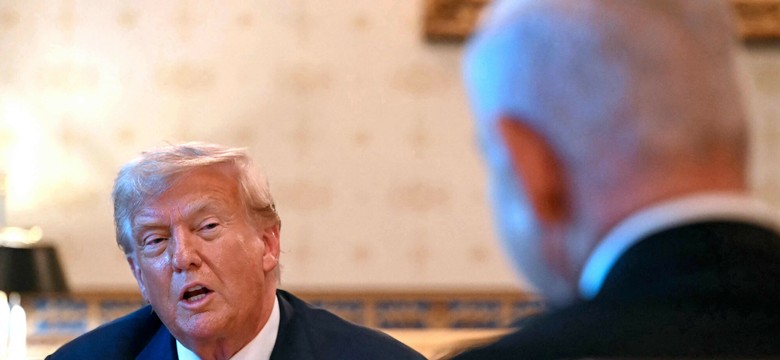 Trump ma do niego słabość, ale Netanjahu może przelicytować. "Bibi zachowuje się jak szaleniec"