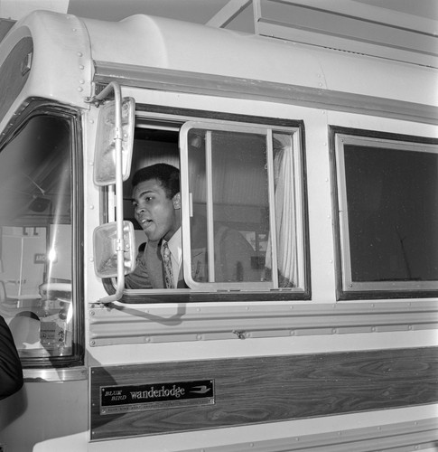 MUHAMMAD ALI NIE ŻYJE