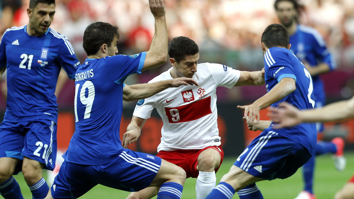 Reprezentacja Polski na otwarcie Euro 2012 zremisowała z Grecją 1:1. - Dla mnie drużyna straciła dwa punkty. Była w dogodnej sytuacji, żeby wygrać ten mecz. Polacy sami niepotrzebnie doprowadzili do takiej sytuacji - powiedział Henryk Kasperczak.