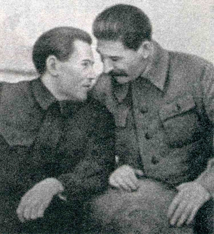 Jeżow i Stalin