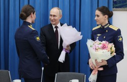 Prezent Putina na Dzień Kobiet. Wydał wyjątkowy dekret