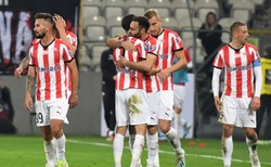 Pogoń Cracovii za liderem. Gole Rumuna i Portugalczyka dały "Pasom" trzy punkty