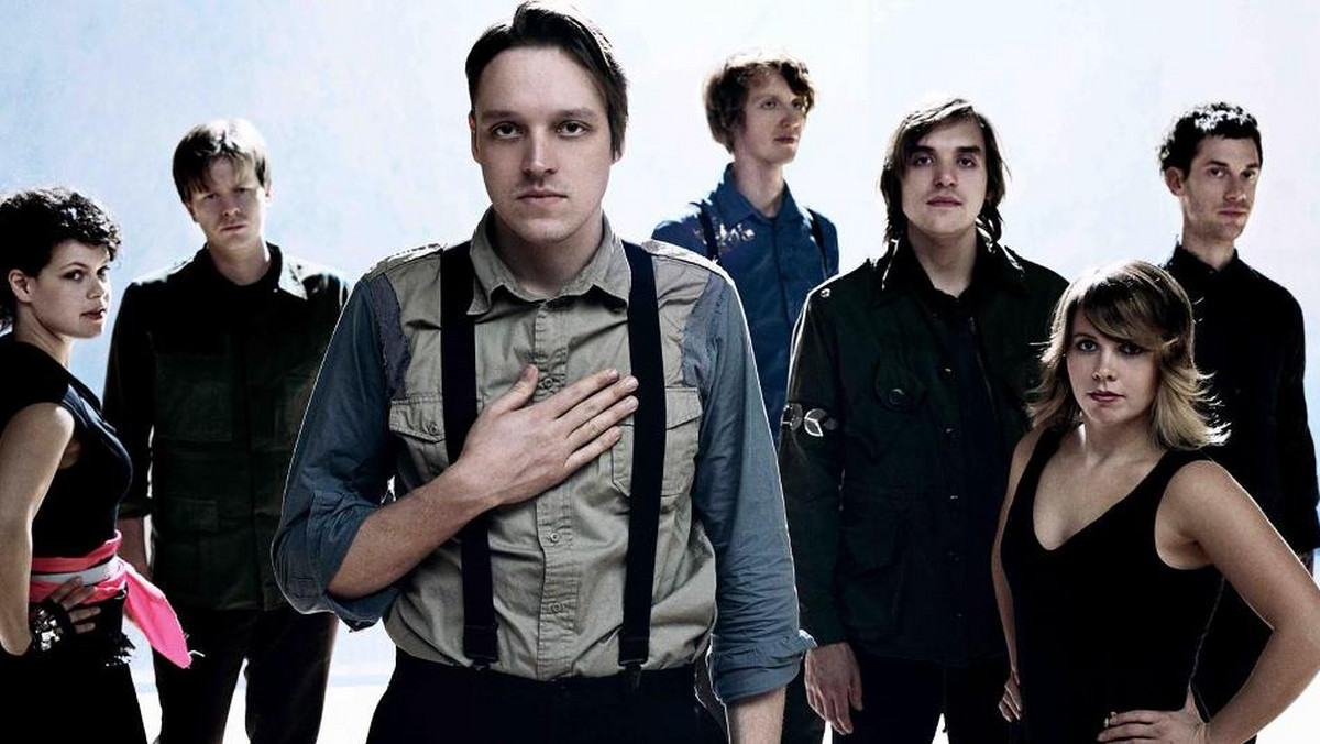 Album Arcade Fire zatytułowany "Reflektor" zadebiutował na szczycie amerykańskiej listy bestsellerów muzycznych Billboard 200.