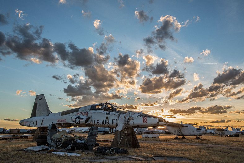 Tucson Arizona - The Boneyard - największe cmentarzysko maszyn amerykańskiej armii