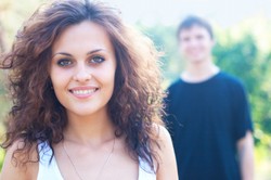 Przewrażliwieni? Roszczeniowi? Mniej odporni? Jacy są ludzie z pokolenia płatków śniegu