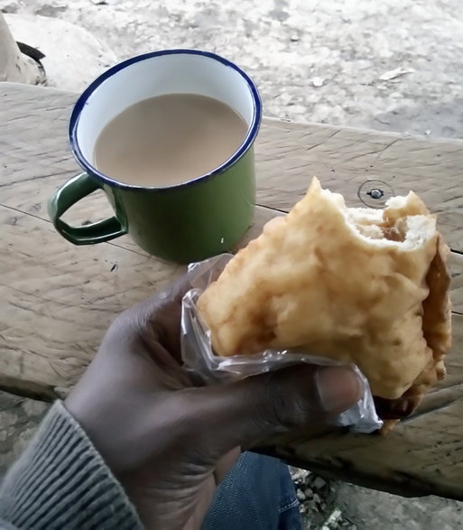 Kenia - Chai i Mandazi