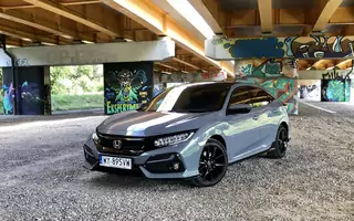 Honda Civic 1.5 VTEC Turbo – w sportowym stylu