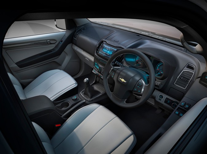 Chevrolet Colorado wejdzie do sprzedaży w Tajlandii w tym roku, zaś na pozostałe rynki zostanie prawdopodobnie wprowadzone w roku 2012...