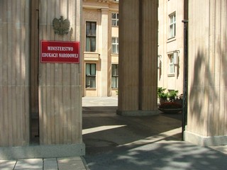 MEN rozpoczęło prekonsultacje zmian w podstawie programowej. Jakie ma propozycje?