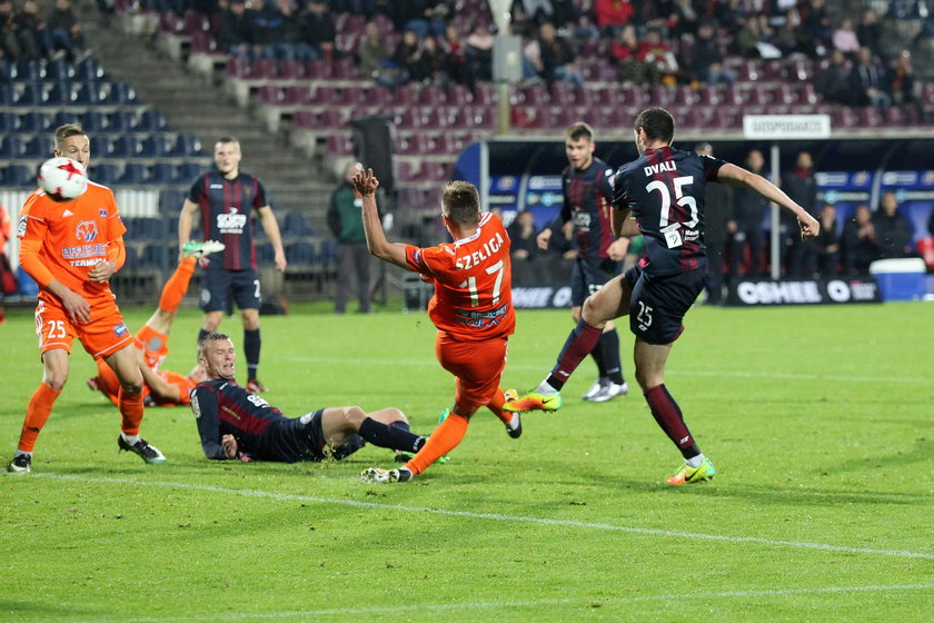 Pilka nozna. Ekstraklasa. Pogon Szczecin - Bruk-Bet Termalica Nieciecza. 21.10.2017