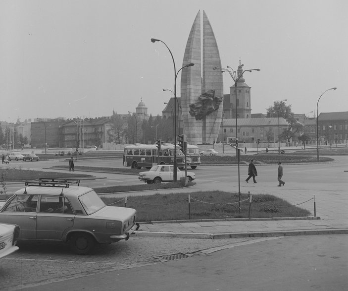 Pomnik Czynu Rewolucyjnego w Rzeszowie, maj 1974 r.
