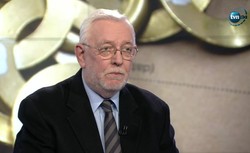 Były prezes TK: Podziwiam heroizm ludzi, którzy muszą tam teraz pracować