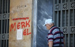 Prywatne zyski, uspołecznione straty. Cała prawda o programach ratunkowych