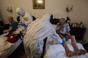 Bezdomni z Pragi leczeni w luksusowym hotelu King Charles Boutique