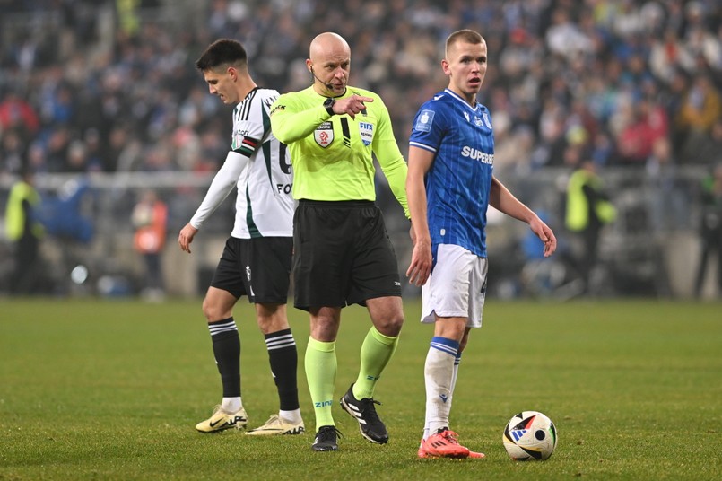 Sędzia główny spotkania Szymon Marciniak