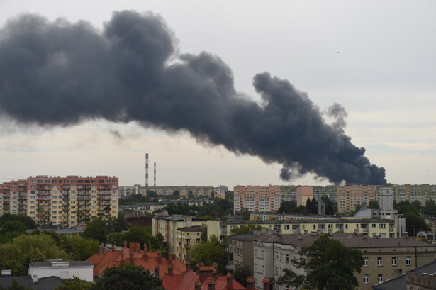 Łódź, pożar fabryki Coco-Werk przy ul. Dąbrowskiego, PAP/Grzegorz Michałowski