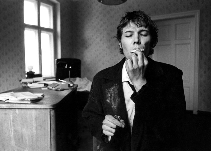 Krzysztof Siwczyk jako Rafał Wojaczek w filmie 'Wojaczek'