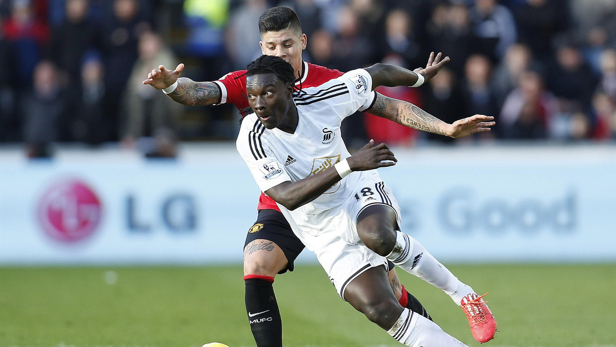 Były reprezentant Francji Bafetimbi Gomis poinformował, że w przyszłym sezonie w dalszym ciągu bronić będzie barw Swansea City. Wcześniej 29-letni napastnik sugerował, że może opuścić Liberty Stadium.