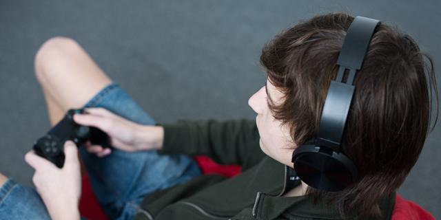 How to connect Bluetooth headphones to your PS4 if they're compatible with  the console | Business Insider Africa