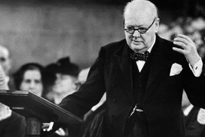 Winston Churchill przemawia w parlamencie, Londyn, 30 listopada 1954 r.