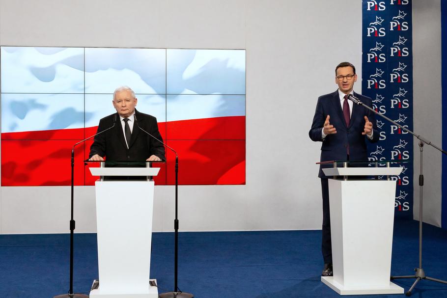Jarosław Kaczyński oraz Mateusz Morawiecki podczas przedstawiania nowego składu rządu.
