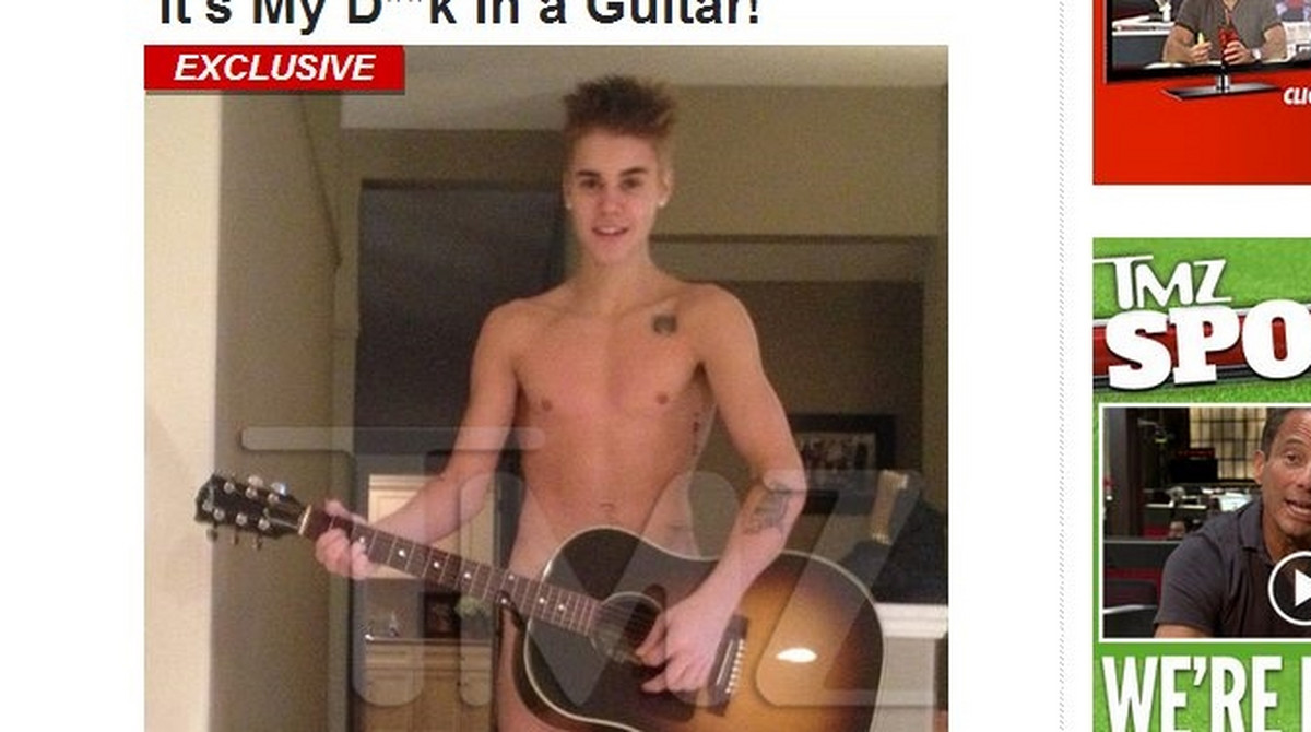 Piosenkarz Justin Bieber z gitarą. Biega po domu i straszy babcię