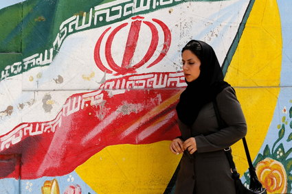 Stany Zjednoczone przywróciły sankcje na Iran. "To wojna psychologiczna"