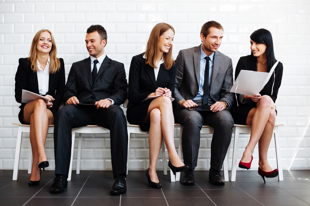 Wykształcenie czy doświadczenie? Co ma większe znaczenie? Sztuczna inteligencja zmienia podejście do rekrutacji