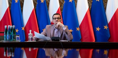 Potężna wpadka bliskiego współpracownika Morawieckiego. Ekspert alarmuje: Premier może czuć się zagrożony