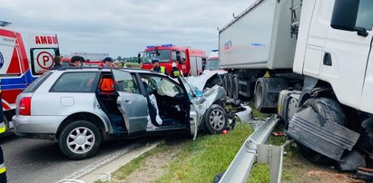 Tragedia pod Płońskiem. Nie żyje kobieta, troje dzieci trafiło do szpitala