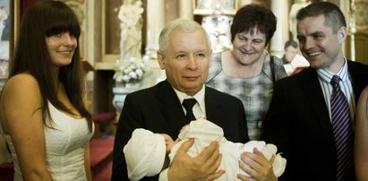 Jarosław Kaczyński podał dziecko do chrztu?