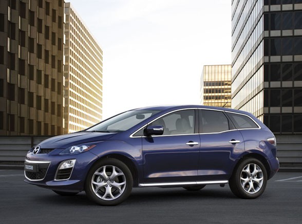 Ceny CX-7 zaczynają się od niemal 133 tys. zł za model Exclusive z turbodieslem