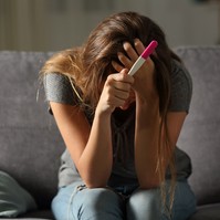 Ez az alig ismert, alattomos kór nehezíti a 30-as nők anyává válását