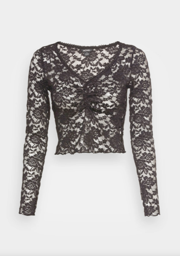 «Venera»-Langarmshirt im Spitzen-Look von Monki für 20 Franken, via Zalando.